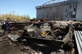 Russian military equipment turned into piles of scrap metal on the territory of the Gostomel airfield