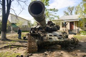 Remains of a tank of the Russian occupiers in the village of Sloboda
