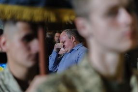 Farewell ceremony with fallen soldiers