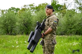 Presentation of anti-drone rifle