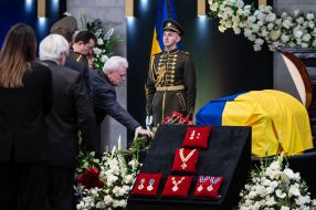 Церемония прощания с экс-президентом Украины Леонидом Кравчуком