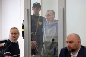 Vadym Shyshymarin communicates with the translator