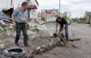 Exhumation of the corpses of the Russian occupiers in the village of Mala Rogan
