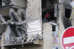 Разрушенный жилой дом в Гостомеле