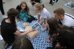 Defibrillator training in Lviv