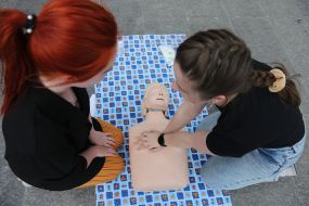 Defibrillator training in Lviv