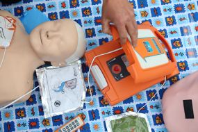 Defibrillator training in Lviv