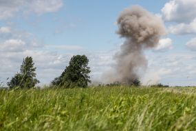 Sappers detonate unexploded ordnance in Borodyanka