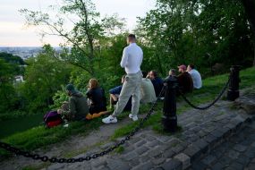 People are resting in Kyiv