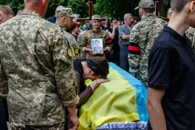 Церемонія прощання з загиблими воїнами Сергієм Готрою та Денисом Кофелем