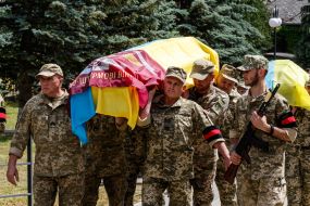 Церемонія прощання з загиблими воїнами Сергієм Готрою та Денисом Кофелем