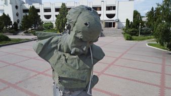 Розстріляний пам'ятник Тарасу Шевченку у Бородянці