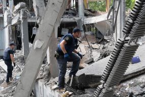 School destroyed after shelling in Kharkov