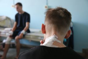 Пацієнт дитячої лікарні, який постраждав внаслідок збройної агресії росії