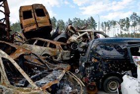 Кладбище уничтоженных автомобилей в Ирпене