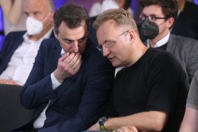 Viktor Lyashko, Andrey Sadovy