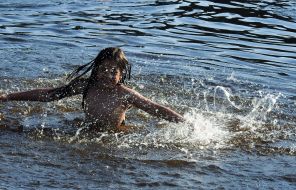 Girl bathes in the Dnieper