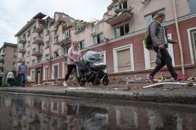 Destroyed hotel "Ukraine" in Chernihiv