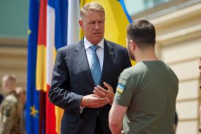 Volodymyr Zelenskyy and Klaus Johannis