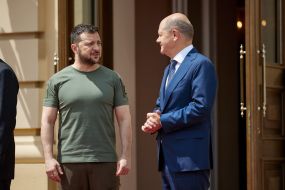 Volodymyr Zelenskyy and Olaf Scholz