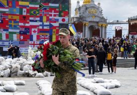 Церемонія прощання з Романом Ратушним