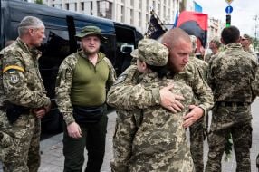 Прощание с командиром батальона "Карпатська січ" Олегом Куциным в Киеве