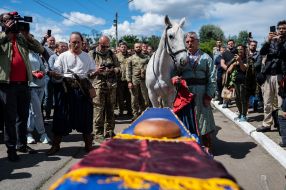 Прощание с командиром батальона "Карпатська січ" Олегом Куциным в Киеве