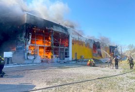 Russian missile hit a mall in Kremenchuk