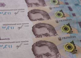 Banknotes in the denomination of 1000 hryvnias