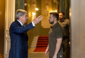 Volodymyr Zelenskyi and Thomas Bach