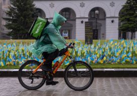 Delivery service courier