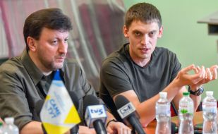 Oleksandr Starukh and Ivan Fedorov