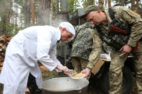 A field kitchen during the training of the personnel of the units of the Territorial Defense Forces of the Ukrainian Armed Forces