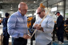 Aleksandr Matusevich, Igorʹ Fris