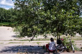 Відпочинок на одному з пляжів у Києві