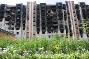 Зруйнована будівля у м. Ірпінь