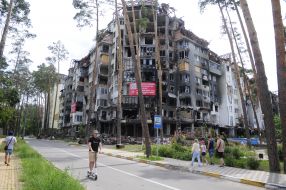 Зруйнована будівля у м. Ірпінь