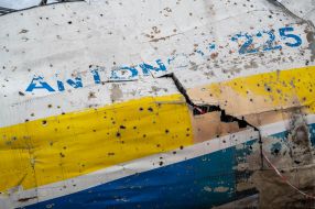 Destroyed by the Russian occupiers the world's largest aircraft AN-225 Dream in the hangar at the airport in Gostomel