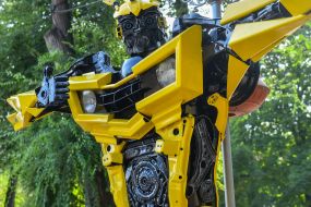 Трехметровый робот-трансформер в Запорожье