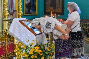Believers during the divine service on the occasion of the Transfiguration of the Lord