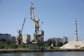 Підйомний кран у Черкасах