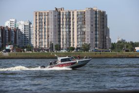 The work of divers of the State Emergency Service on surveying the bottom of the reservoir and disposing of explosive objects in the water area of the Dnipro River