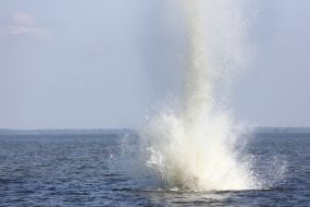 The work of divers of the State Emergency Service on surveying the bottom of the reservoir and disposing of explosive objects in the water area of the Dnipro River