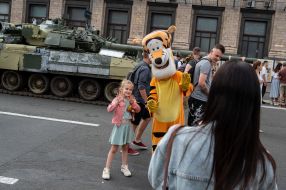 "Parade" of destroyed Russian military equipment on Khreschatyk