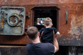 "Parade" of destroyed Russian military equipment on Khreschatyk