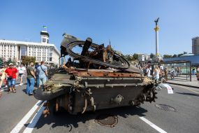 "Parade" of destroyed Russian military equipment on Khreschatyk