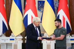 Volodymyr Zelenskyy, Borys Johnson