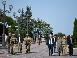 Volodymyr Zelenskyy, Borys Johnson