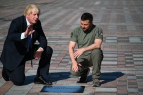 Volodymyr Zelenskyy, Borys Johnson