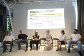 Олександр Новіков, Михайло Федоров,  Олександр Кубраков, Олена Шуляк, Олександра Азархіна та Анатолій Комірний